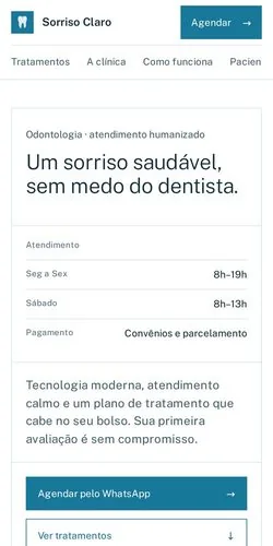 Site de clínica odontológica aberto no celular